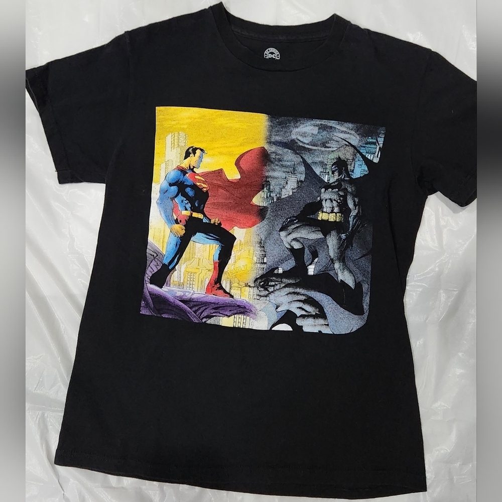 Batman Vs Superman T-shirt DC Comics Originals Size Men's Small